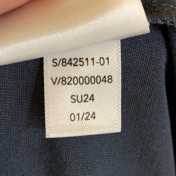 Athleta Women's V Neck Adjustable Back Stretch Outdoor Yoga Tank Top Size S - Picture 8 of 11